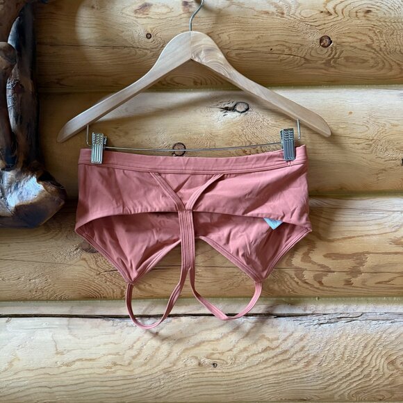 Gymshark x KKFit Crop Top Sports Bra Bike Short & Athletic Shorts in Terra Cotta - Picture 6 of 16